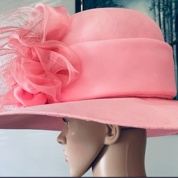 Suzanne Couture Millinery Coral Silk Custom Made wide-brimmed Hat 24 Feather Ac. - Picture 7 of 15